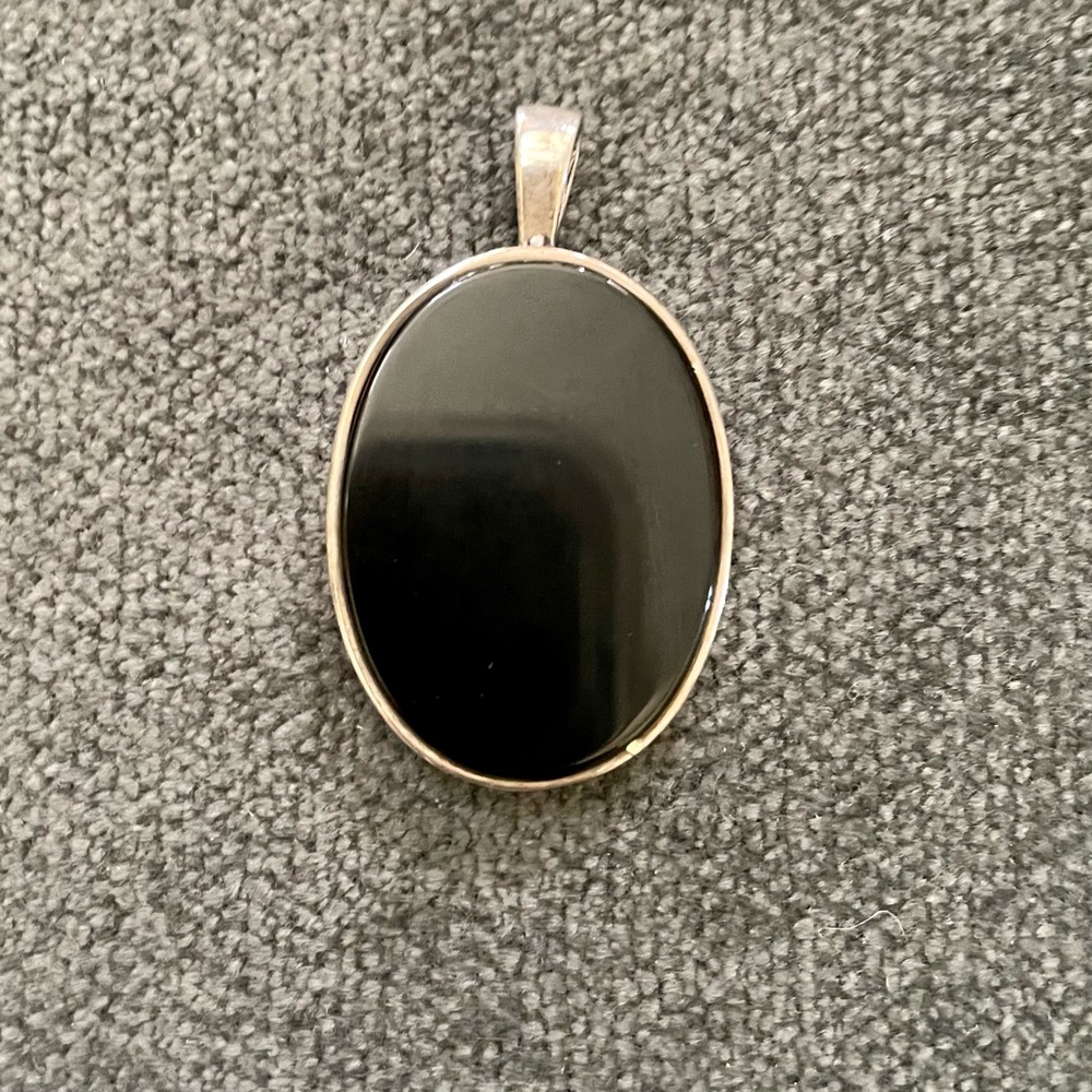 Black Onyx and Sterling Mother and Child Pendant - Picture 6 of 8